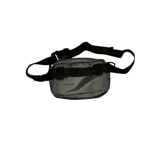 Vans cross body bag with adjustable strap - Picture 3 of 3